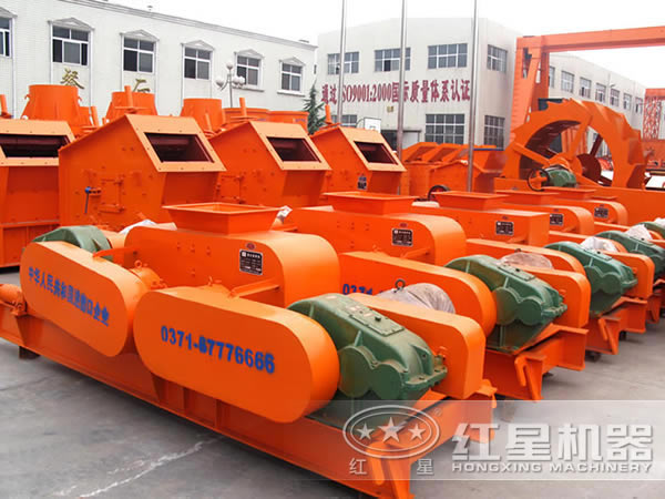 大型輥式破碎機生產(chǎn)廠家