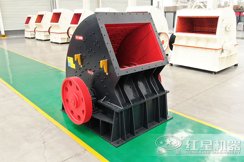 大型臥式破碎機圖片