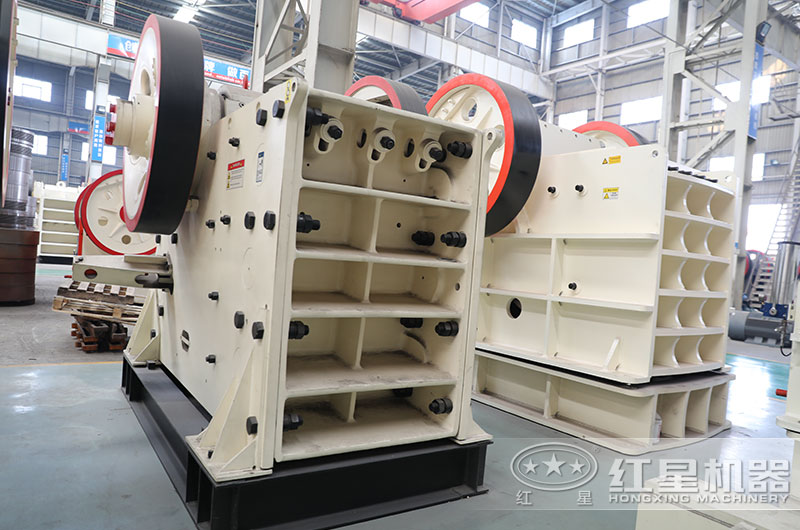 粗碎破碎機(jī)圖片