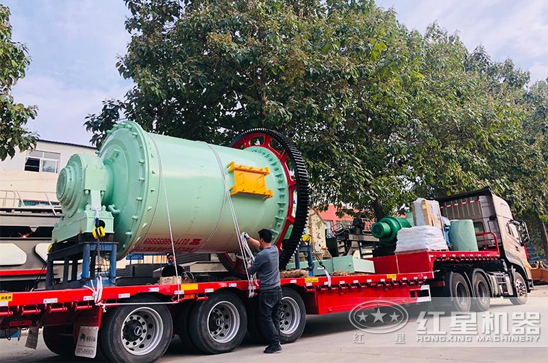 球磨機選礦設備發(fā)貨現場