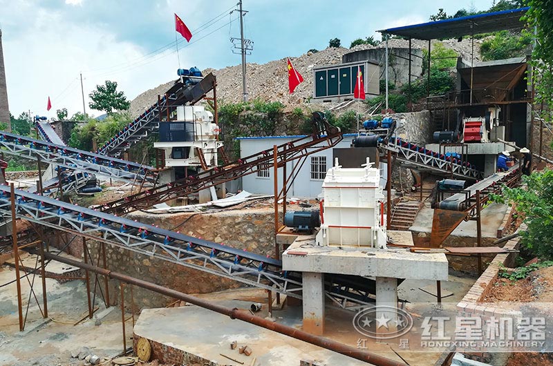 沖擊式制砂機(jī)工作現(xiàn)場圖片