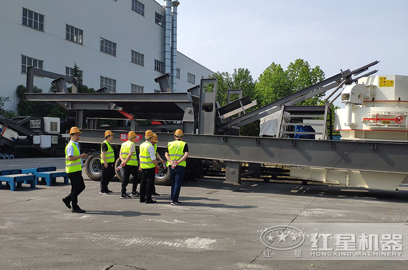 客戶來(lái)廠考察設(shè)備