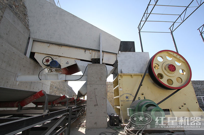 振動給料機工作現場