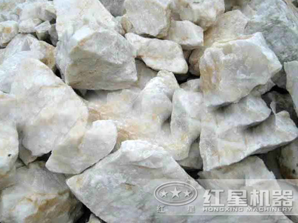 時產800噸的硅石破碎生產線需要哪些設備？需要投資多少錢？