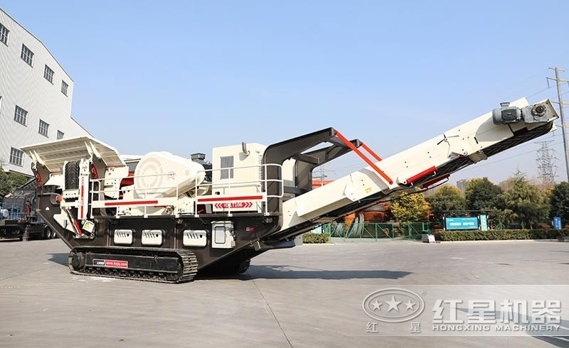 這部移動履帶一體式破碎機，節能環保，產量高，用戶表示很滿意