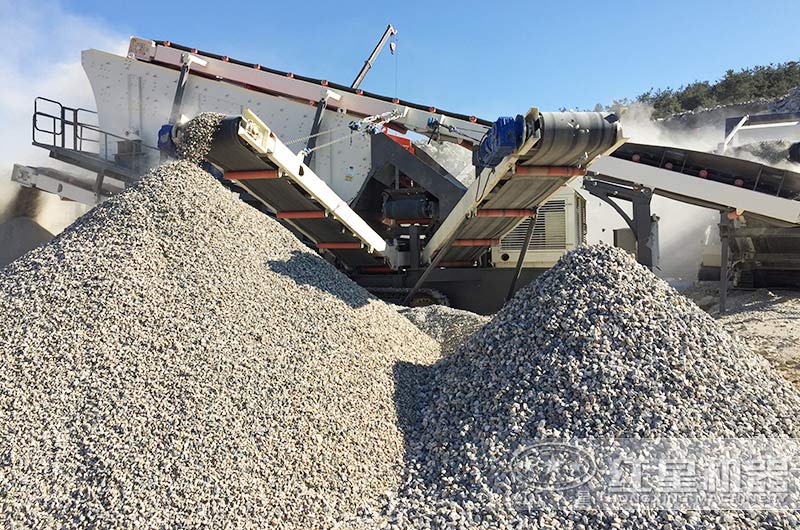 巨石經(jīng)移動履帶破碎設備處理后的兩種成品效果圖