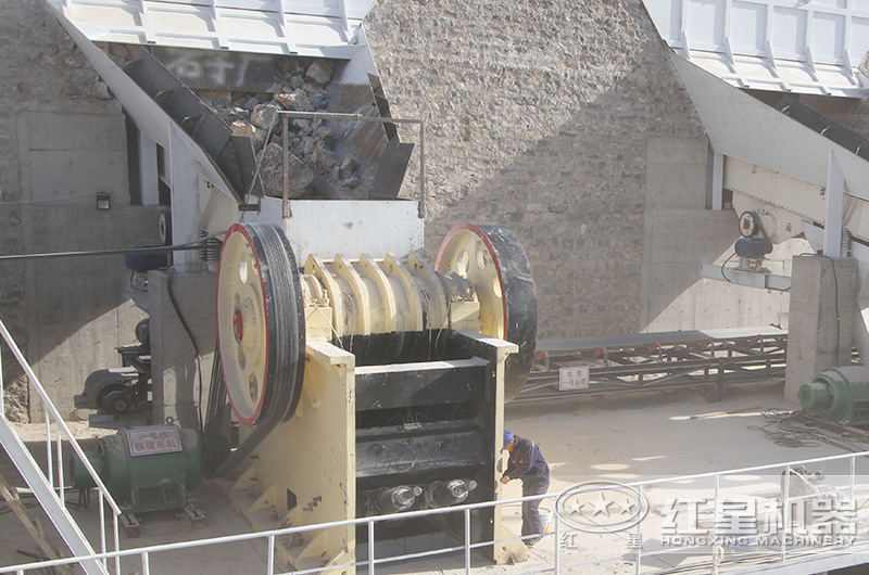 時產1000噸的鄂破機下料口多大，有哪些型號？